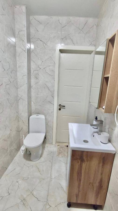 Guest House Nima Кутаїсі Екстер'єр фото