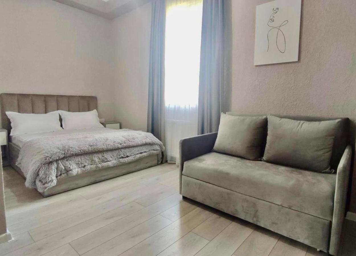 Guest House Nima Кутаїсі Екстер'єр фото