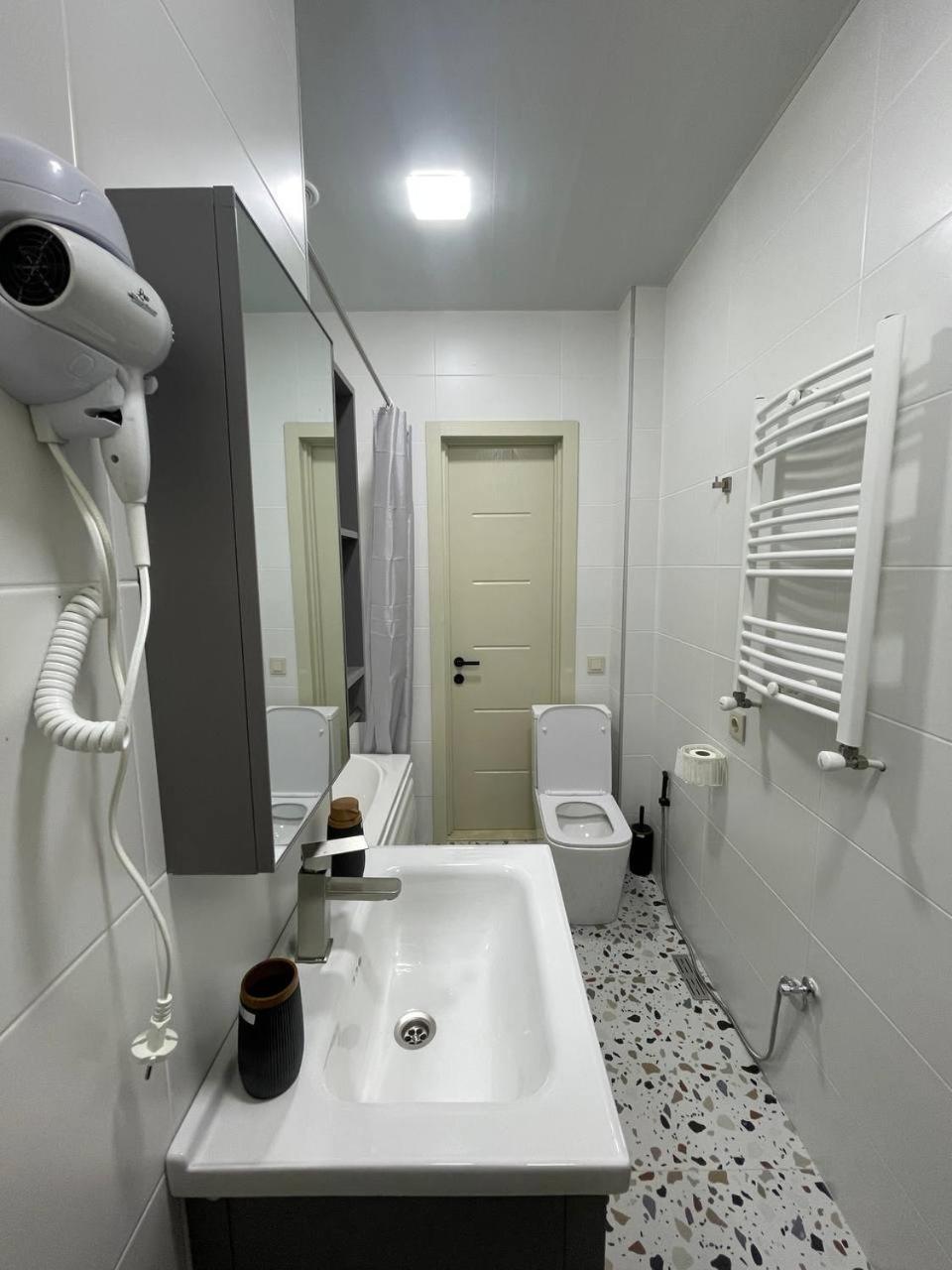 Guest House Nima Кутаїсі Екстер'єр фото