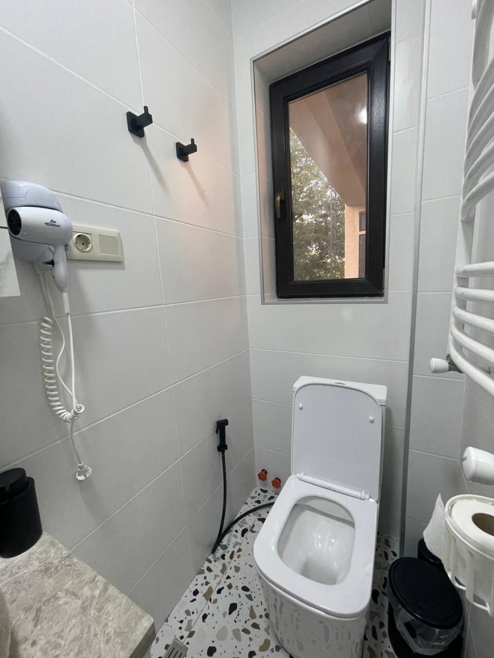Guest House Nima Кутаїсі Екстер'єр фото
