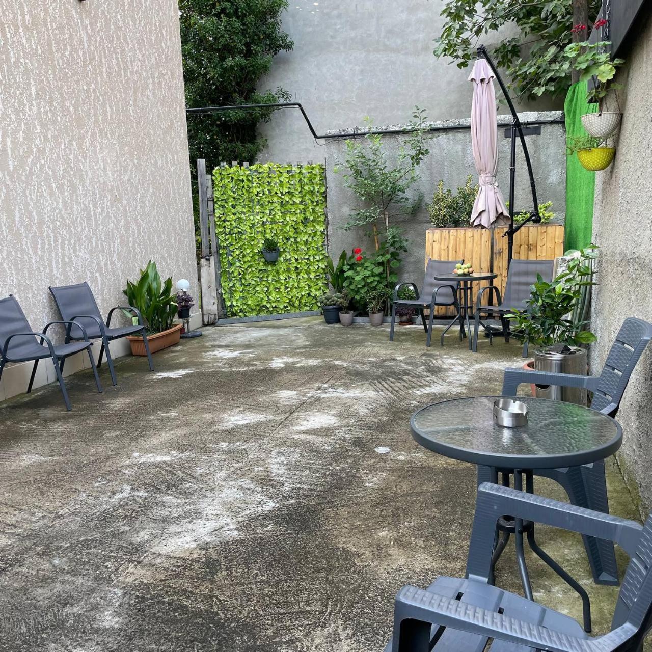 Guest House Nima Кутаїсі Екстер'єр фото